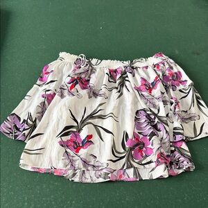 Jennifer Lopez Floral Mini Skirt - Pink and White